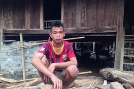 Giây phút kinh hoàng lũ ập vào bản Na Sá cuốn trôi người và của