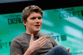 11 nam thanh nữ tú vừa giàu có vừa độc thân quyến rũ