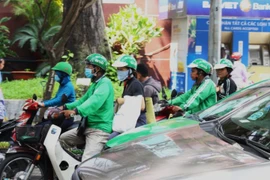 Vinasun kiện Grab: Tập đoàn đa quốc gia cũng phải "cầu cứu" kiểu Ba Huân