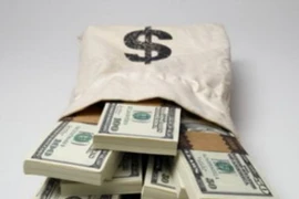 Giá USD tự do tăng “sốc” gần 100 đồng từ đầu tuần