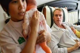 Trải nghiệm "1 ngày làm mẹ", bố trẻ phải bỏ cuộc sớm