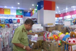 Con Cưng lại nhắn tin khẳng định 100% hàng chính hãng