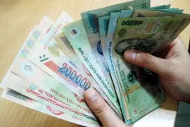 Chị em "vã mồ hôi hột" với các khoản tiền dịp Tết