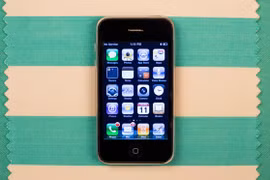 iPhone đã thay đổi như thế nào qua 11 năm?