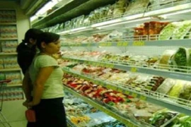 Sự thật kinh hoàng "rau an toàn" tại hàng loạt siêu thị