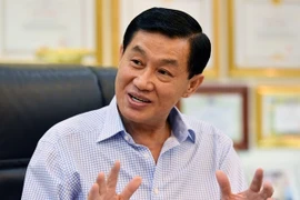 Bố chồng Hà Tăng nói gì chuyện có tên trong hồ sơ Panama?