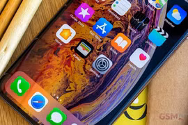 Màn hình OLED của iPhone sắp tới thời mạt vận