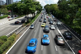 Grab mua lại toàn bộ Uber Đông Nam Á