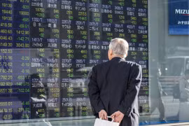 Chứng khoán châu Á đã "bốc hơi” 5,6 nghìn tỷ USD năm nay