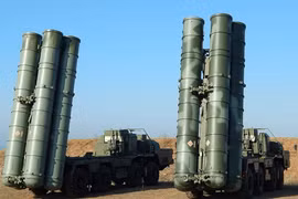 “Rồng lửa” S-500 có “hạ gục” được tên lửa đạn đạo ATACMS?