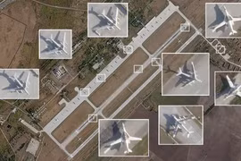 Nga xếp lốp ô tô lên oanh tạc cơ đánh lừa tên lửa Ukraine