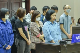 'Siêu lừa' Nguyễn Thị Hà Thành xin giảm nhẹ hình phạt để về trả nợ 