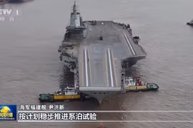 Cận cảnh tàu sân bay Phúc Kiến hiện đại nhất của Trung Quốc