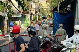 Vợ tử vong, chồng nguy kịch do mâu thuẫn việc chó đi vệ sinh