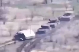 Tuyệt chiêu “xe tăng rùa” chọc thủng tuyến phòng thủ Ukraine