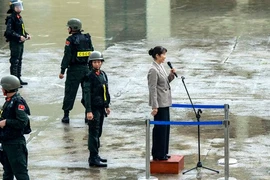 Cảnh sát Gìn giữ hòa bình diễn tập đánh bắt khủng bố, hộ tống yếu nhân