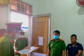 Công an khám xét khẩn cấp nơi làm việc của một cán bộ ở TP Vũng Tàu