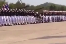 Màn trình diễn "múa người" kinh điển nhất mọi thời đại