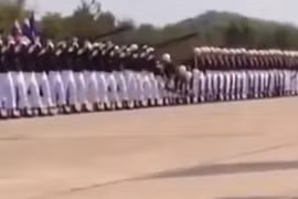 Màn trình diễn "múa người" kinh điển nhất mọi thời đại