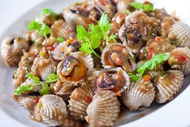 Cách làm sò huyết rang me ngon mà bổ dưỡng