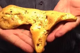 Ngỡ ngàng những lần vàng bất ngờ từ trên trời rơi xuống