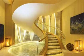 Bên trong khách sạn nguy nga nhất Abu Dhabi