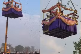 Nhà sư Thái Lan gây sốt với màn rải tiền ăn mừng sinh nhật