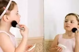 Thói quen của cha mẹ kích thích trẻ dậy thì sớm