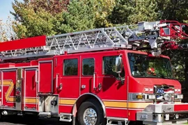Video: Tại sao xe cứu hỏa thường được sơn màu đỏ?