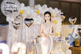 Ngắm gu thời trang quyến rũ của bạn gái cầu thủ Trọng Đại 