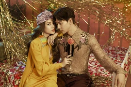 Ngắm gu thời trang của tài tử Hàn Quốc, người thừa nhận tình cảm với Chi Pu