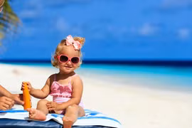 10 mỹ phẩm mẹ tuyệt đối không dùng cho bé