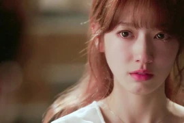 Vừa dúi vào tay mẹ đẻ 200 ngàn để về quê chồng đã liếc xéo “thóc đâu mà đãi gà rừng”