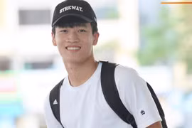 Phong cách thời trang khỏe khoắn của tiền vệ Nguyễn Hoàng Đức