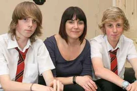  “Ác mộng” cả hai con trai cùng mắc bệnh ung thư 