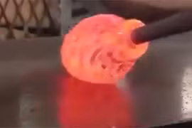 Tận mắt xem thổi bình thủy tinh nghệ thuật cực đỉnh