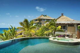 Bên trong khu nghỉ dưỡng xa hoa của tỷ phú Richard Branson