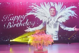 Những bữa tiệc sinh nhật xa xỉ, tốn kém của sao Việt