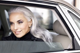 Bí quyết sở hữu nhan sắc không tuổi của các cựu siêu mẫu thế giới