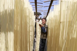 Ảnh hiếm trong làng nghề truyền thống làm bún khô