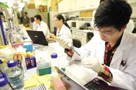 Trường đại học "mua" bài báo khoa học, có nên?