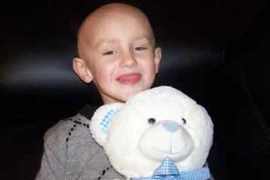 Phát hiện ung thư hiểm nhờ một cú đấm