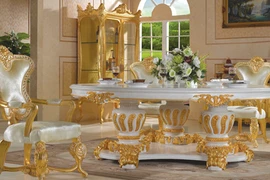 Nội thất dát vàng, pha lê “kịch độc” trong nhà đại gia