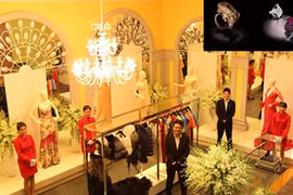 Lý Nhã Kỳ trưng bày kim cương tại biệt thự siêu sang