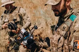  FPV giá rẻ- loại vũ khí nghiệp dư có thể phá hủy cả xe bọc thép