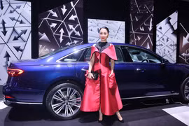 Ngắm phong cách thời trang đẳng cấp của Linh Nga, chị họ Đặng Văn Lâm