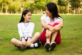 Cách người mẹ luôn bảo vệ con gái trên mạng xã hội