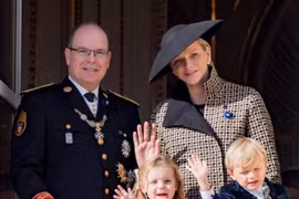 Nhỏ xíu so với Việt Nam nhưng Hoàng gia nước này ngồi trên “núi tiền”