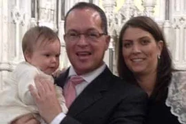 Kiên cường qua 5 ca mổ u não chờ kết hôn