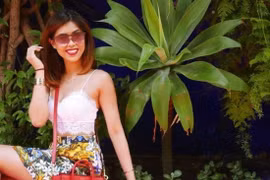 Em chồng Tăng Thanh Hà ăn mặc gợi cảm “chết người“